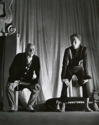 Fuller cunninghamThe Ruse of Medusa, performance at Black Mountain College, 1948 Buckminster Fuller with Merce Cunningham Photo Clemens Kalischer. Courtesy of the artist
