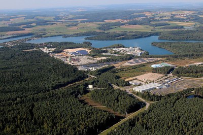 800px-Wackersdorf_Industriegebiet_Nord_22_08_2013